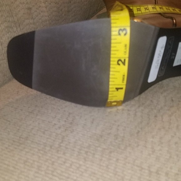 CAPETTA HEELED BOOTS 👢👢 - Picture 16 of 16